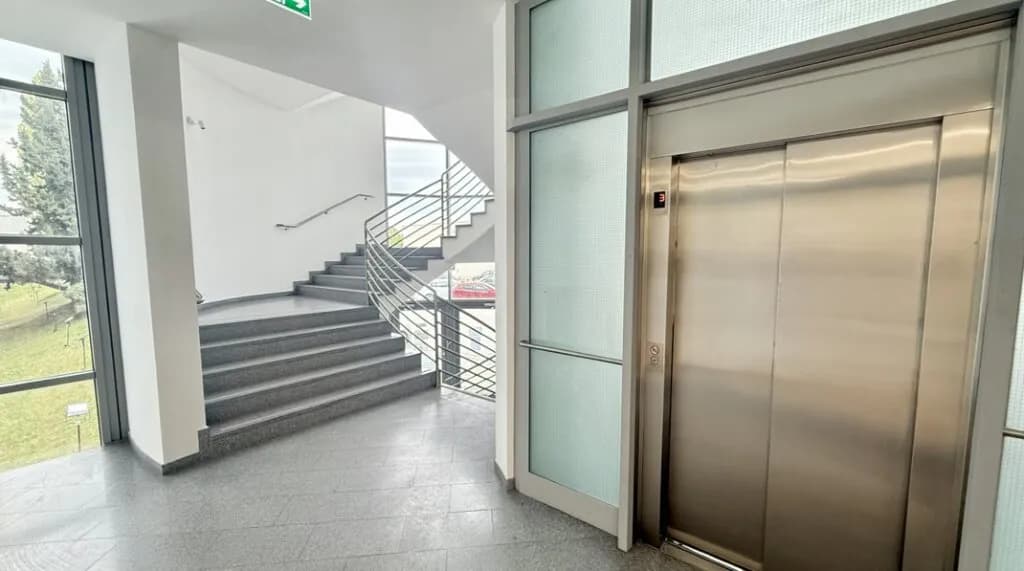 Gewerbeimmobilie mieten in Wien – 41 m², € 426 – Bild 4 von 11