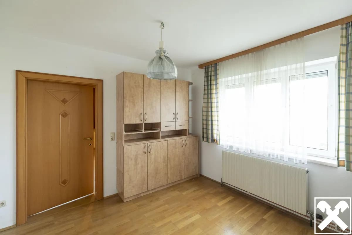 6-Zimmer-Haus kaufen in Vöcklabruck – 190 m², € 329.000 – Bild 7 von 16