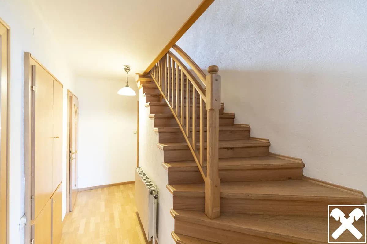 6-Zimmer-Haus kaufen in Vöcklabruck – 190 m², € 329.000 – Bild 8 von 16