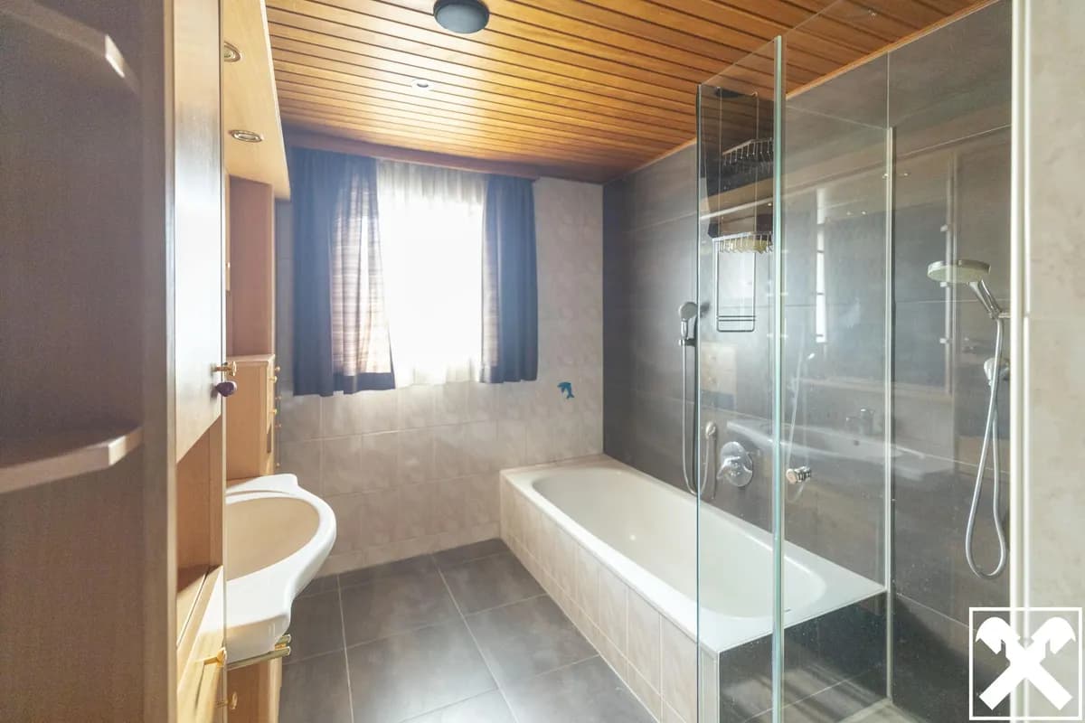 6-Zimmer-Haus kaufen in Vöcklabruck – 190 m², € 329.000 – Bild 13 von 16