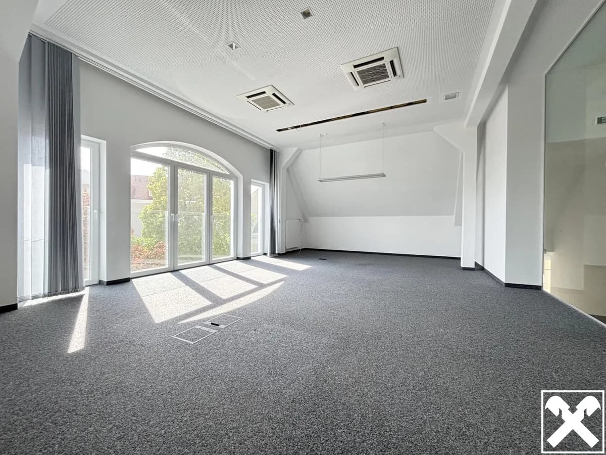 3-Zimmer-Gewerbeimmobilie mieten in Wels – 163 m², € 1.957 – Bild 1 von 10
