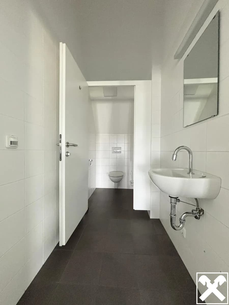 3-Zimmer-Gewerbeimmobilie mieten in Wels – 163 m², € 1.957 – Bild 8 von 10