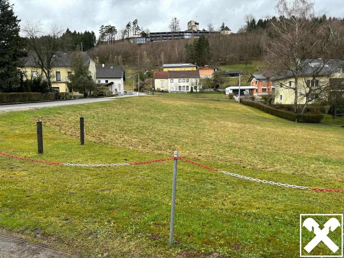 Immobilie kaufen in Perg – 1 321 m², € 69.000