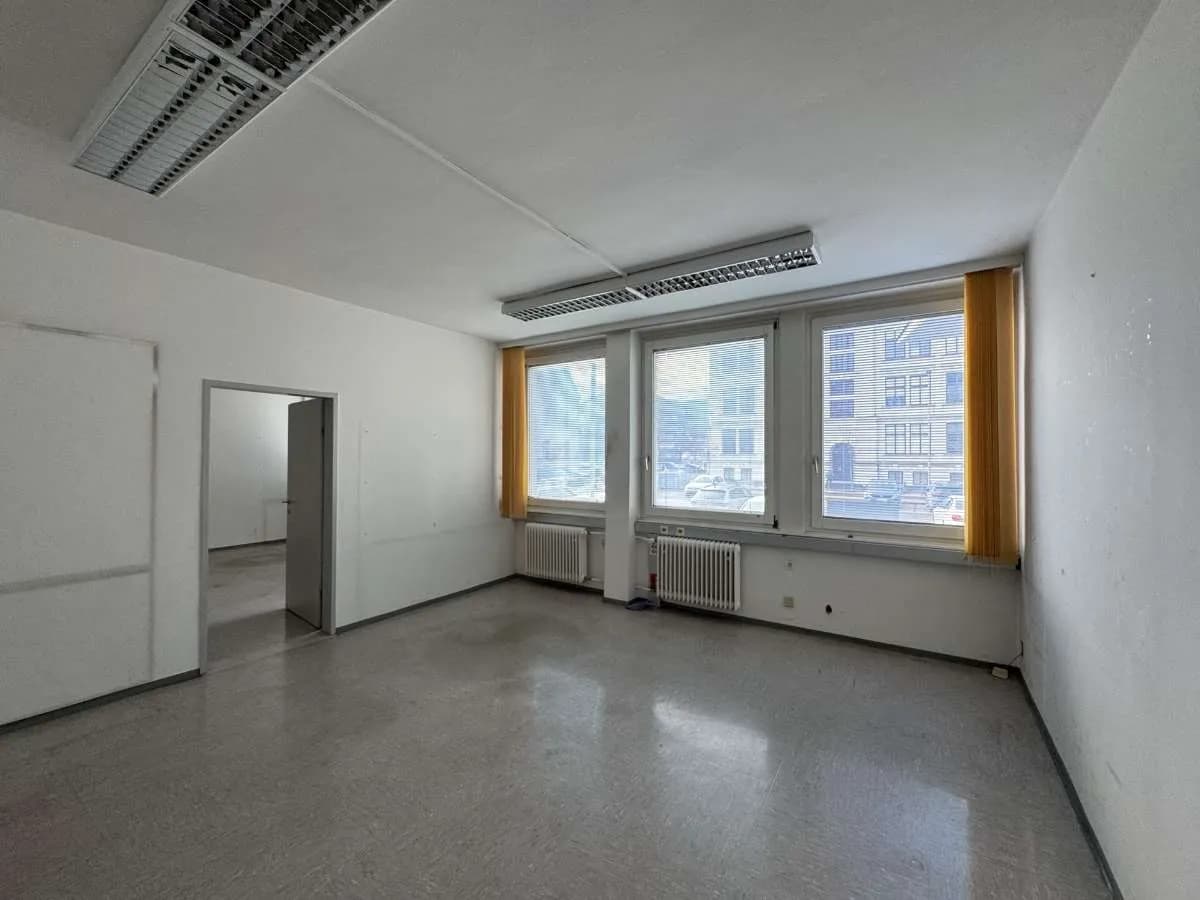 7-Zimmer-Gewerbeimmobilie mieten in Leoben – 245 m², € 2.034 – Bild 3 von 16