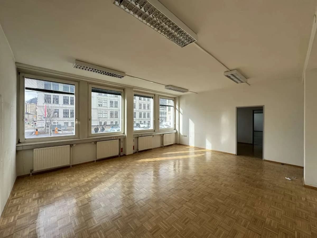 7-Zimmer-Gewerbeimmobilie mieten in Leoben – 245 m², € 2.034 – Bild 4 von 16