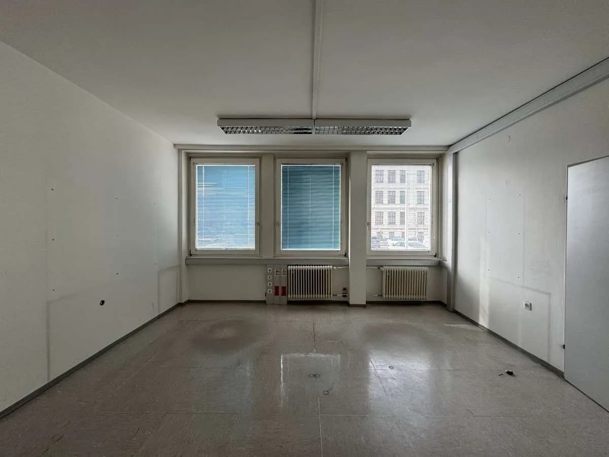 7-Zimmer-Gewerbeimmobilie mieten in Leoben – 245 m², € 2.034 – Bild 9 von 16