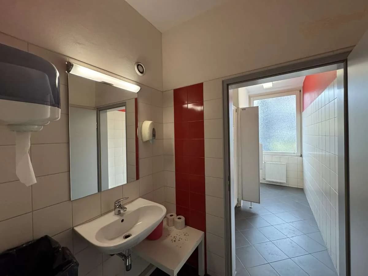 7-Zimmer-Gewerbeimmobilie mieten in Leoben – 245 m², € 2.034 – Bild 14 von 16