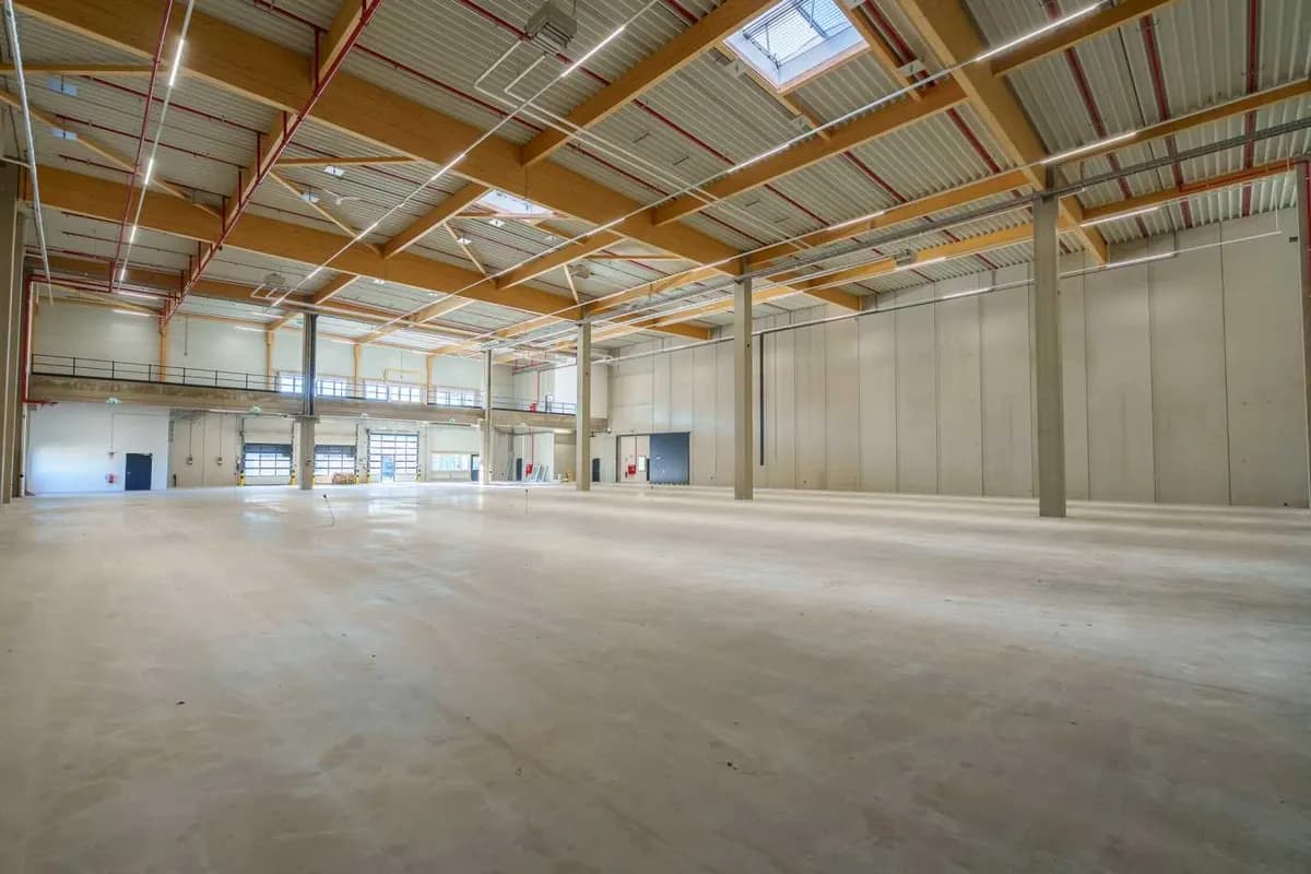 Gewerbeimmobilie mieten in Bruck an der Leitha – 15 994 m², € 7 – Bild 6 von 15