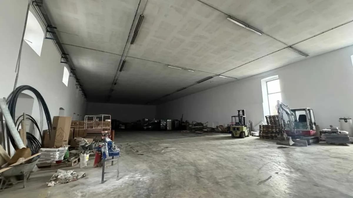 Gewerbeimmobilie mieten in Bruck an der Leitha – 2 000 m² – Bild 7 von 19