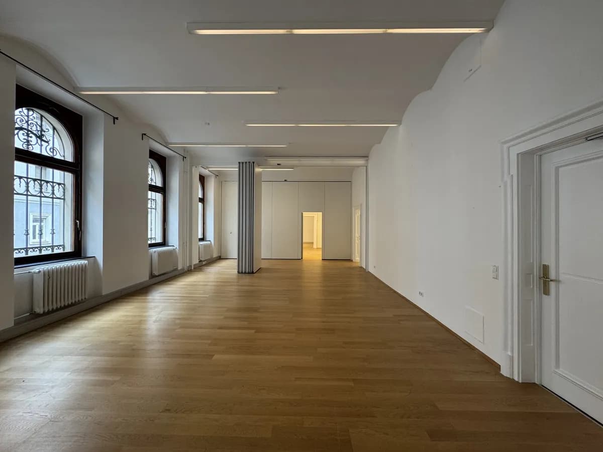 4-Zimmer-Gewerbeimmobilie mieten in Graz – 233 m², € 3.112 – Bild 1 von 18