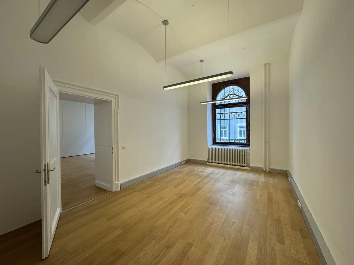 4-Zimmer-Gewerbeimmobilie mieten in Graz – 233 m², € 3.112 – Bild 5 von 18
