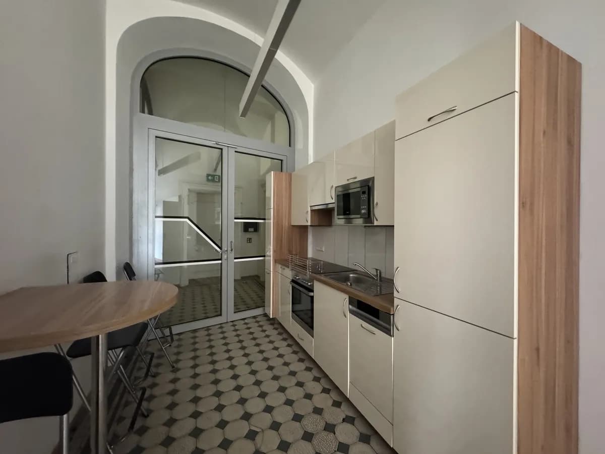 4-Zimmer-Gewerbeimmobilie mieten in Graz – 233 m², € 3.112 – Bild 8 von 18