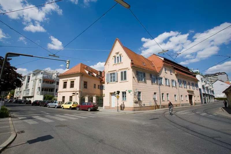 Gewerbeimmobilie mieten in Graz – 204,7 m²