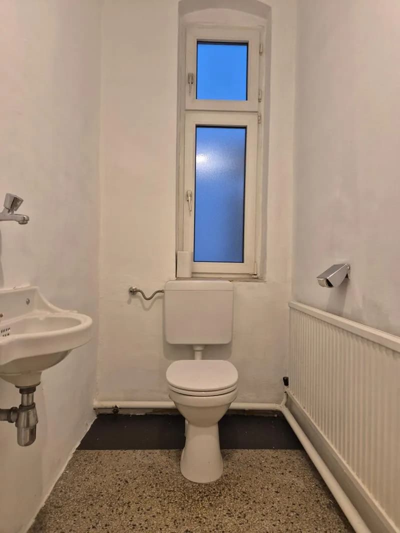 7-Zimmer-Gewerbeimmobilie mieten in Linz – 200 m², € 2.593 – Bild 12 von 16