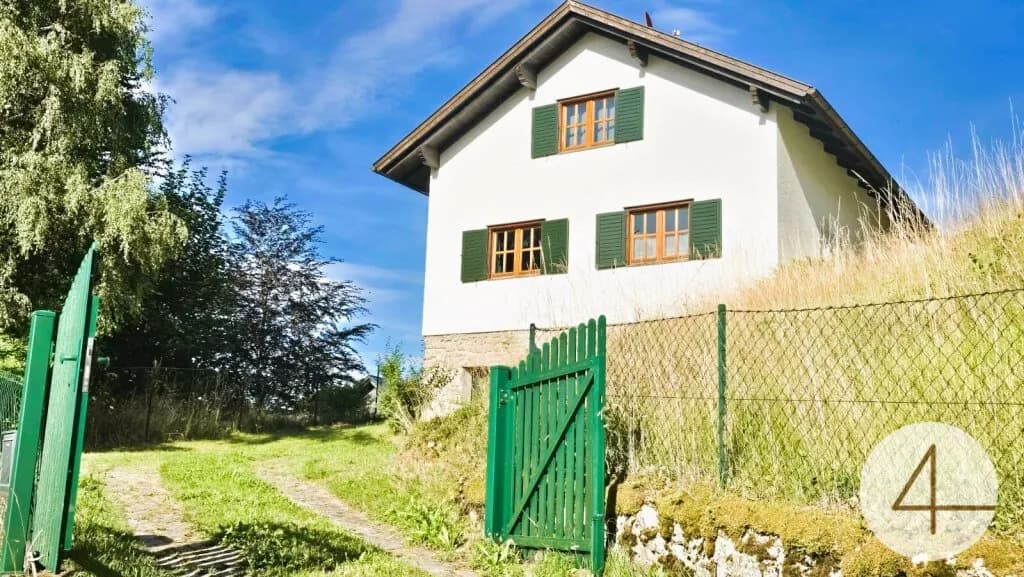 Haus kaufen in Zwettl – 2 326 m², € 389.000