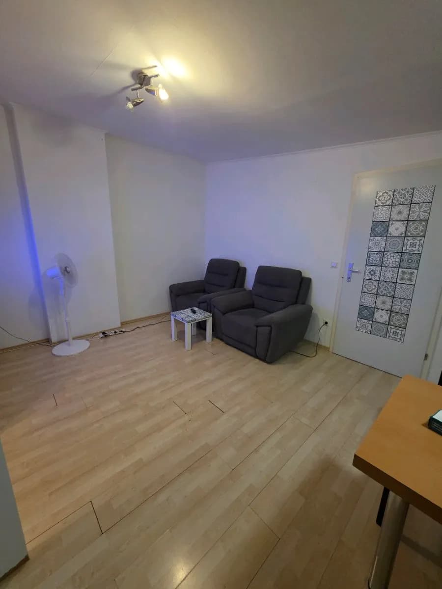 2-Zimmer-Wohnung mieten in Mödling – 45 m², € 700 – Bild 2 von 7