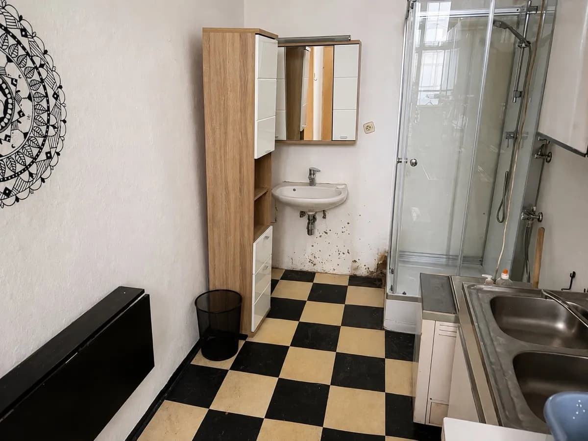 1-Zimmer-Wohnung mieten in Wien – 30 m², € 300 – Bild 4 von 4