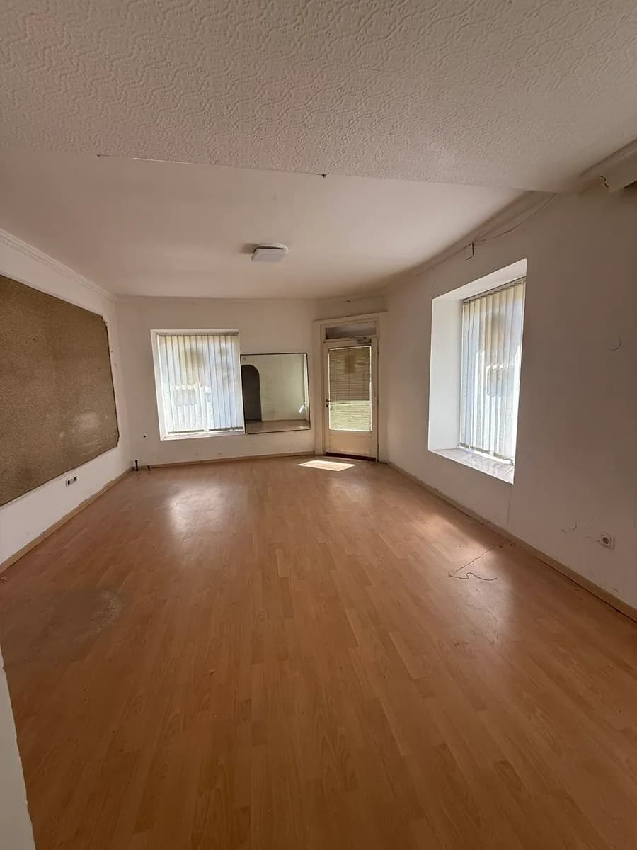 Gewerbeimmobilie mieten in Wien – 200 m², € 1.400 – Bild 5 von 18