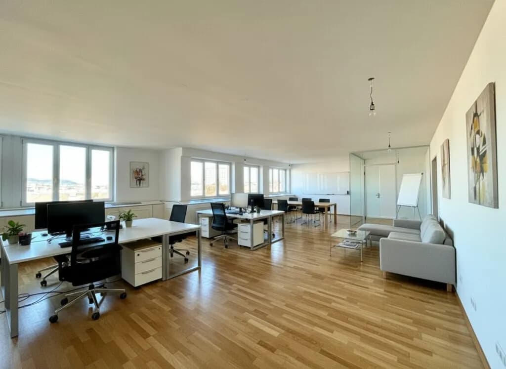 2-Zimmer-Gewerbeimmobilie mieten in Wien – 139 m², € 2.395