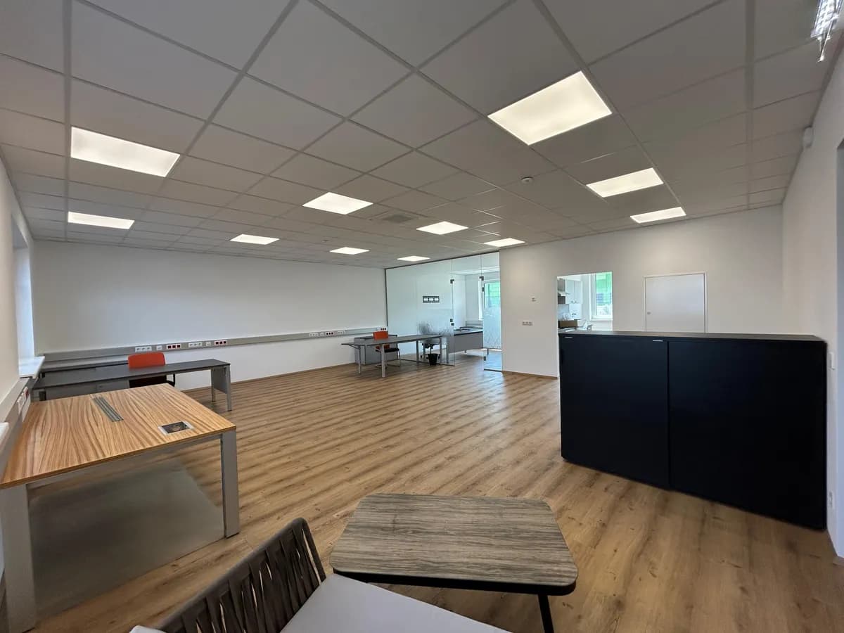 2-Zimmer-Gewerbeimmobilie mieten in Baden – 109 m², € 1.733 – Bild 6 von 14
