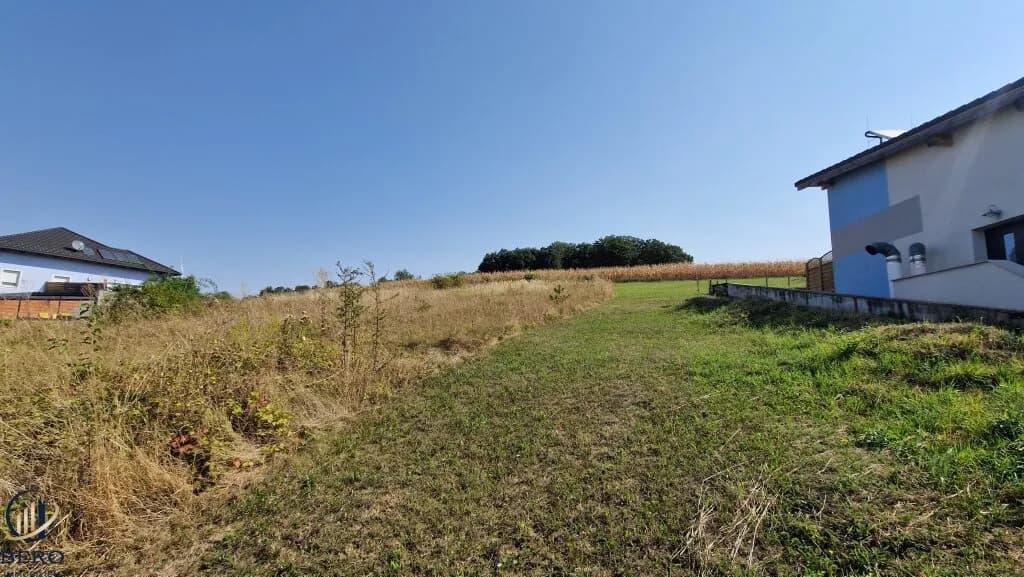 Grundstück kaufen in Korneuburg – 911 m², € 227.750 – Bild 2 von 2
