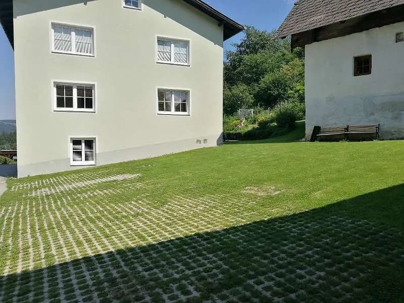 5-Zimmer-Wohnung mieten in Neunkirchen – 124 m², € 1.090