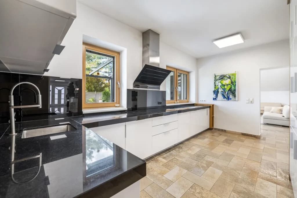 9-Zimmer-Gewerbeimmobilie kaufen in Wiener Neustadt – 248,34 m², € 995.000 – Bild 10 von 25