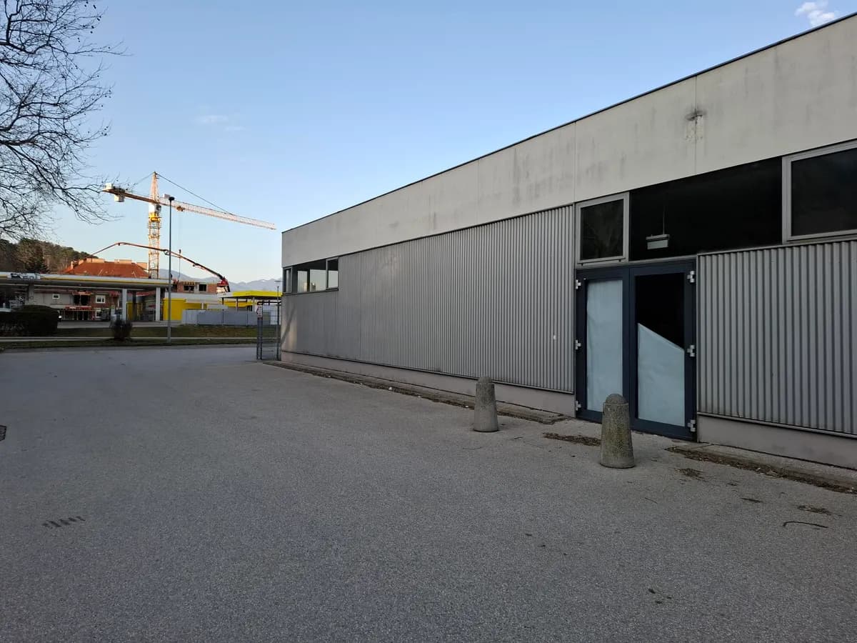 Gewerbeimmobilie mieten in Neunkirchen – 635 m², € 10 – Bild 3 von 6
