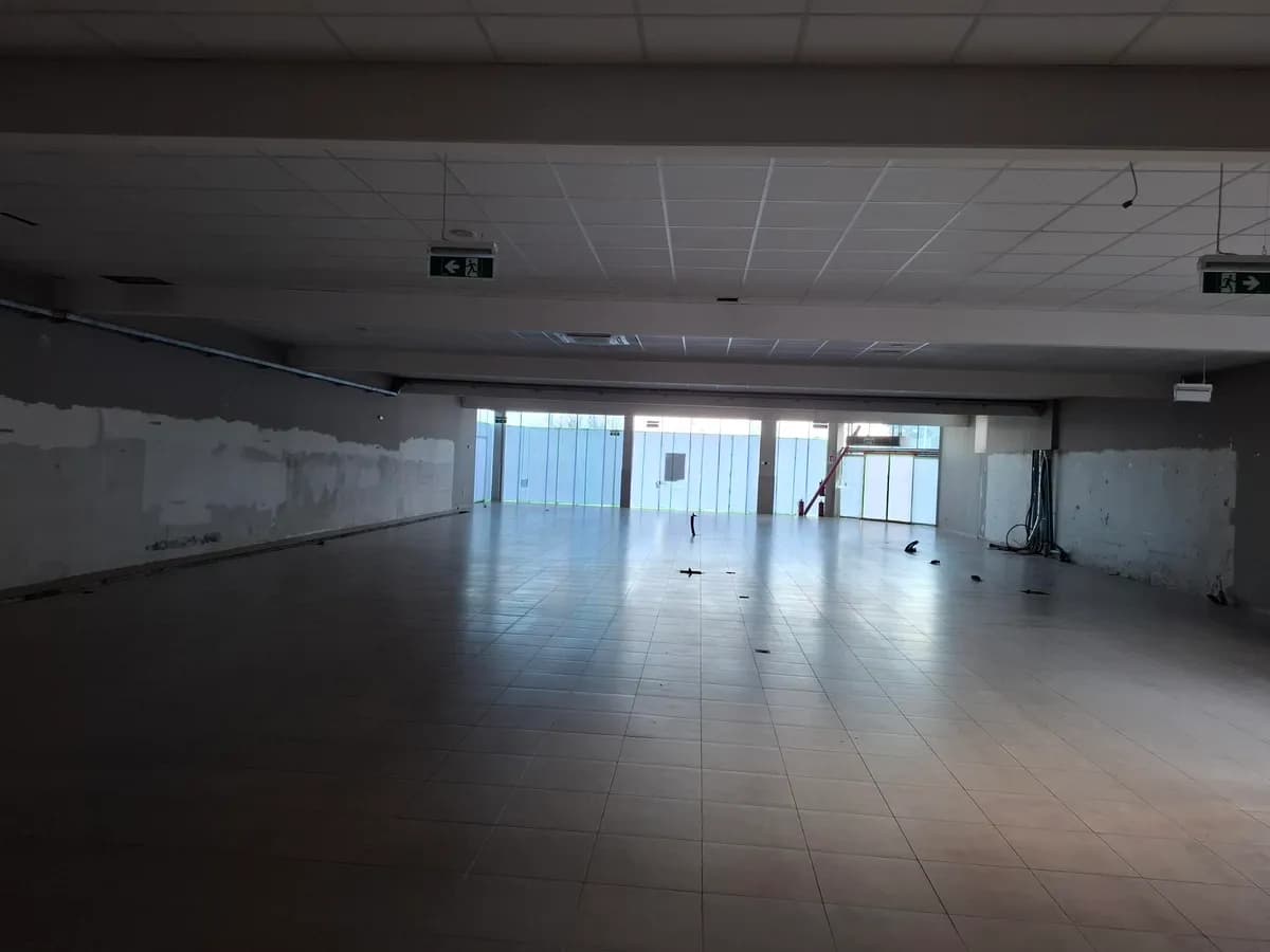 Gewerbeimmobilie mieten in Neunkirchen – 635 m², € 10 – Bild 6 von 6