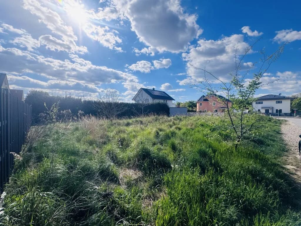 Grundstück kaufen in Gänserndorf – 796 m², € 269.000
