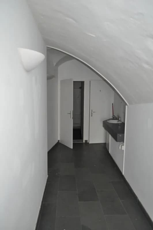 Gewerbeimmobilie mieten in Sankt Pölten – 61 m², € 914 – Bild 3 von 8