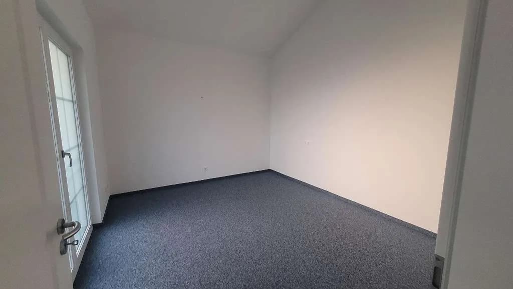 3-Zimmer-Gewerbeimmobilie mieten in Salzburg-Umgebung – 100 m², € 1.200 – Bild 4 von 9