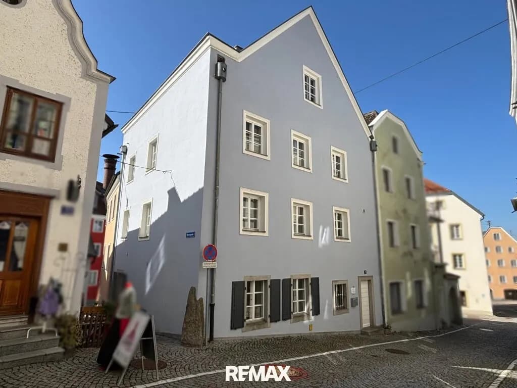 6-Zimmer-Haus kaufen in Schärding – 270 m², € 790.000