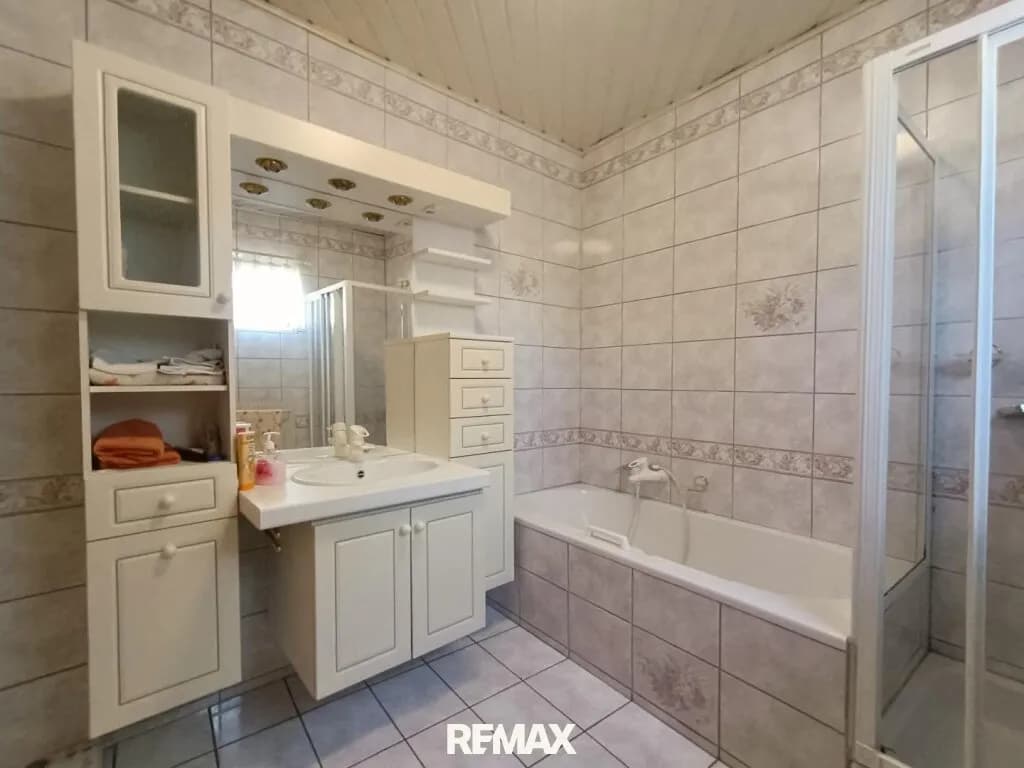 4-Zimmer-Haus kaufen in Baden – 175,5 m², € 399.000 – Bild 8 von 13