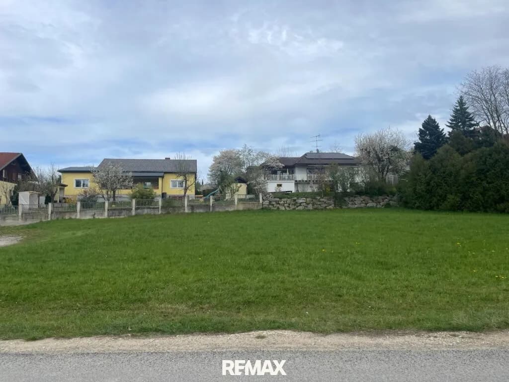 Grundstück kaufen in Schärding – 900 m², € 126.000