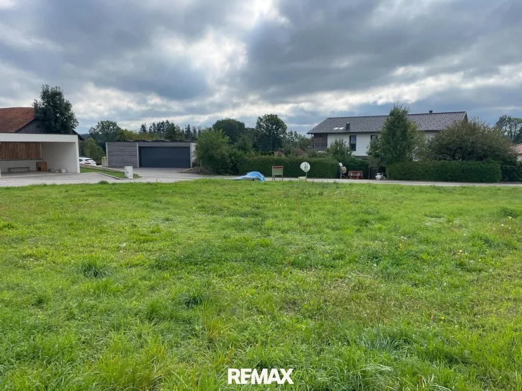 Grundstück kaufen in Schärding – 883 m², € 80.000 – Bild 2 von 3