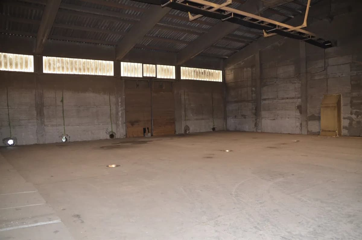 Gewerbeimmobilie mieten in Korneuburg – 1 500 m², € 5 – Bild 7 von 10