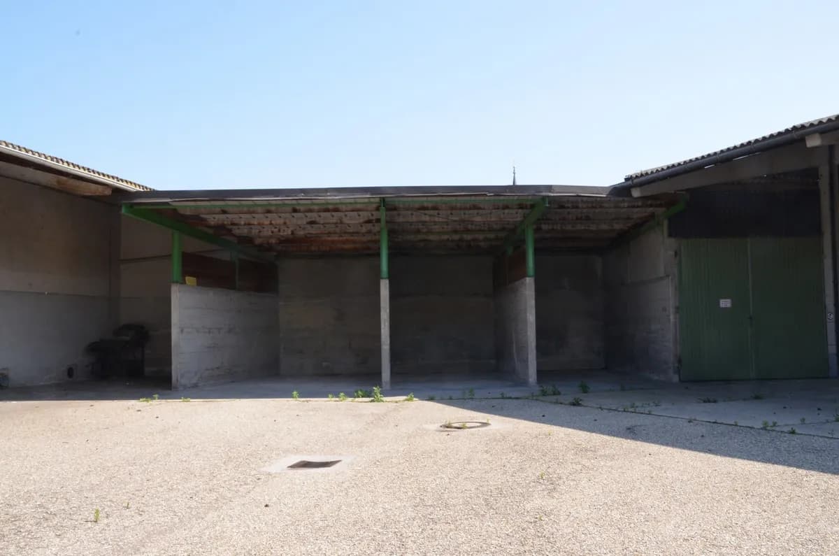Gewerbeimmobilie mieten in Korneuburg – 1 500 m², € 5 – Bild 9 von 10