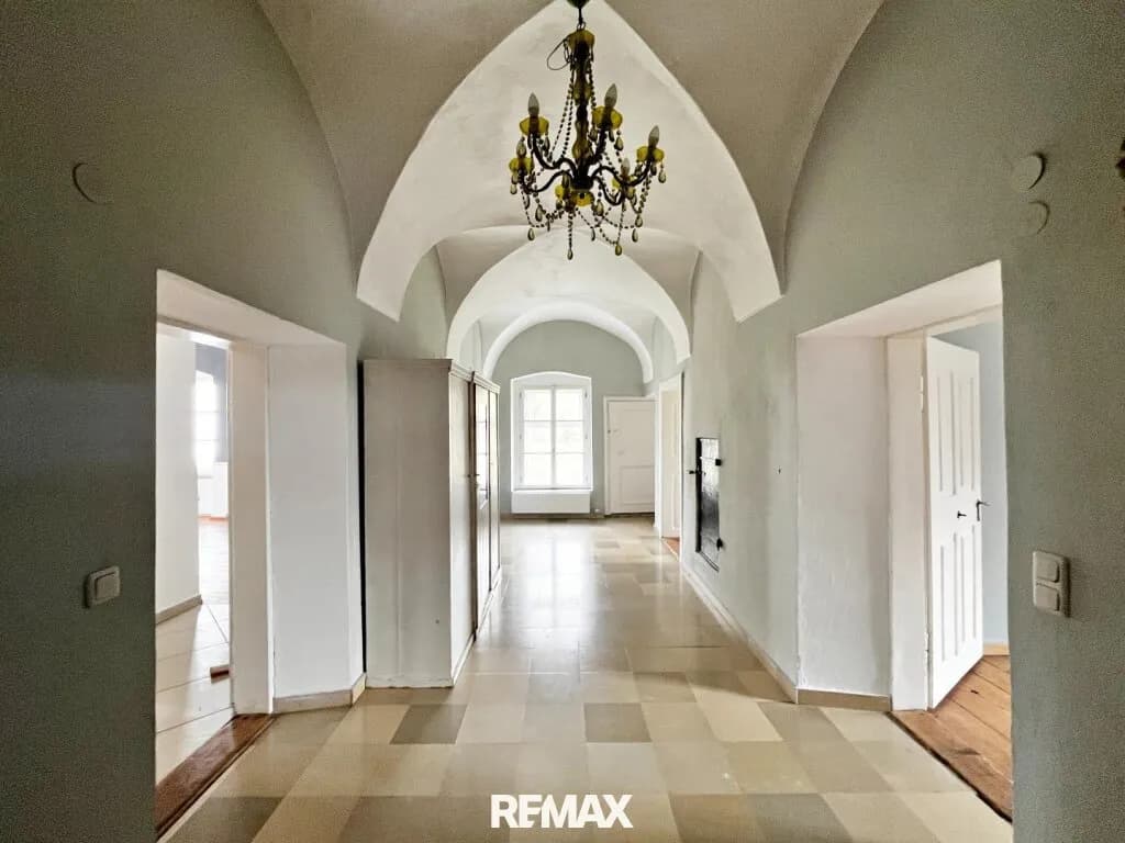 4-Zimmer-Wohnung mieten in Grieskirchen – 160 m², € 1.800 – Bild 11 von 12