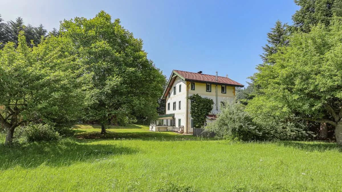 Haus kaufen in Kufstein – 1 502 m², € 950.000