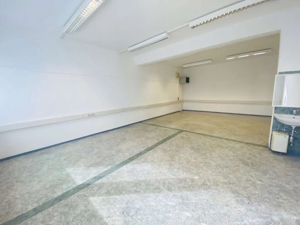 5-Zimmer-Gewerbeimmobilie mieten in Murtal – 206 m², € 2.015 – Bild 2 von 33