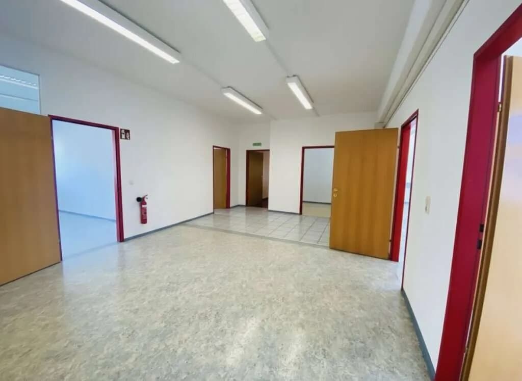 5-Zimmer-Gewerbeimmobilie mieten in Murtal – 206 m², € 2.015 – Bild 31 von 33