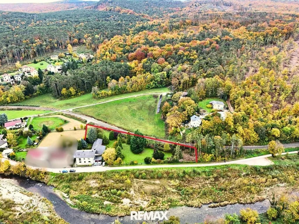 Grundstück kaufen in Baden – 4 000 m², € 449.000