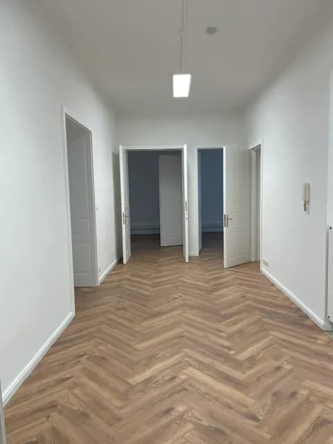5-Zimmer-Gewerbeimmobilie mieten in Wien – 170 m², € 3.228 – Bild 3 von 5