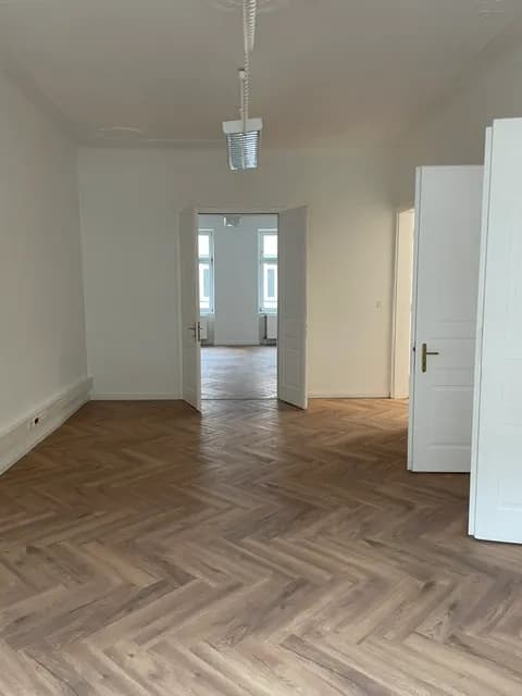5-Zimmer-Gewerbeimmobilie mieten in Wien – 170 m², € 3.228 – Bild 4 von 5