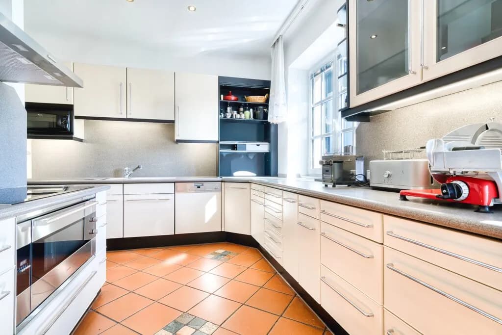 8-Zimmer-Haus kaufen in Wien – 225,53 m², € 2.190.000 – Bild 9 von 36