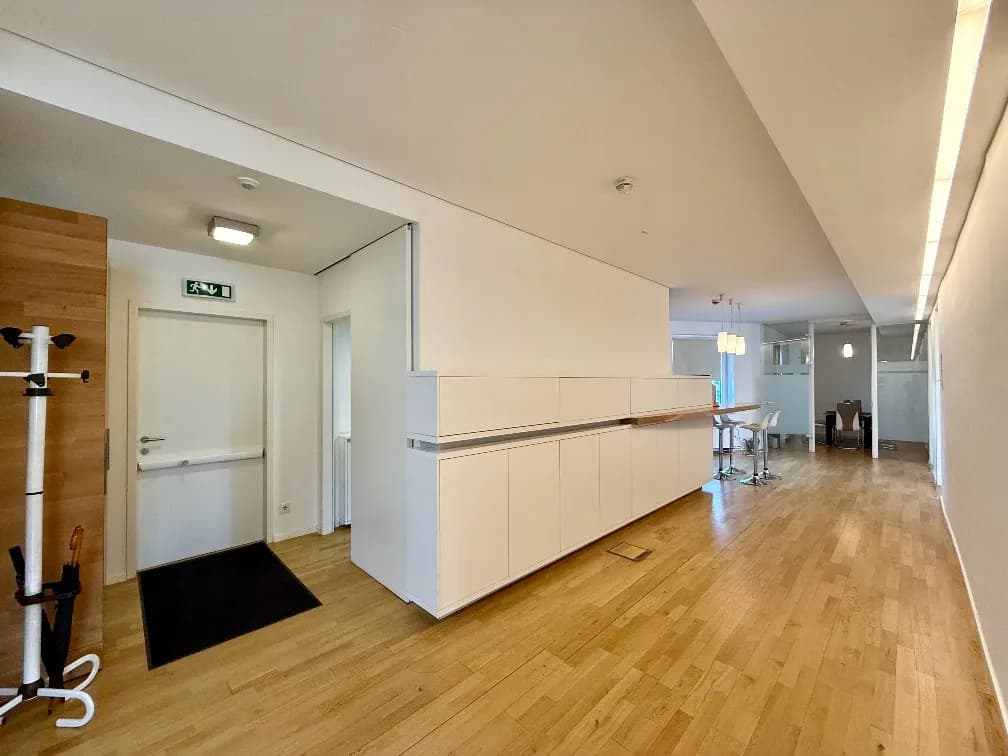 8-Zimmer-Gewerbeimmobilie mieten in Wien – 294 m², € 7.741 – Bild 12 von 29
