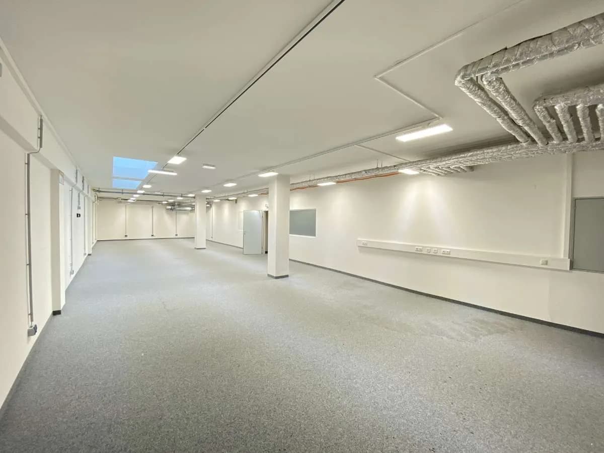 Gewerbeimmobilie mieten in Salzburg Stadt – 135 m², € 1.858 – Bild 1 von 8