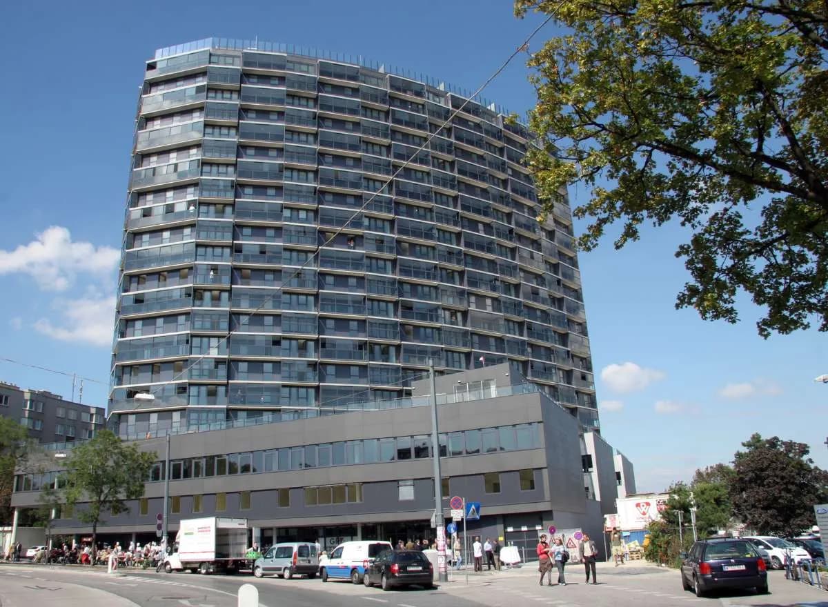 Gewerbeimmobilie mieten in Wien – 161 m², € 3.007