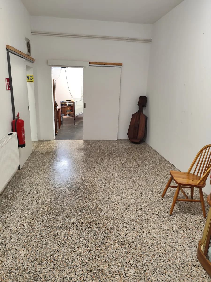 Gewerbeimmobilie mieten in Graz-Umgebung – 40 m², € 8 – Bild 1 von 2